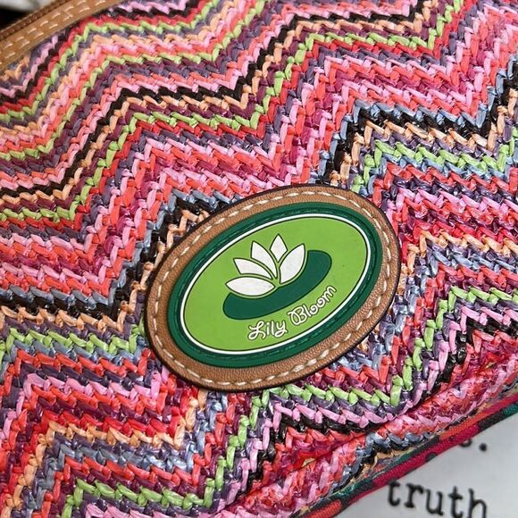 Lily Bloom Recycled Material Crossbody Shoulder Bag Purse - Picture 8 of 9